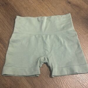 Set Active bike shorts